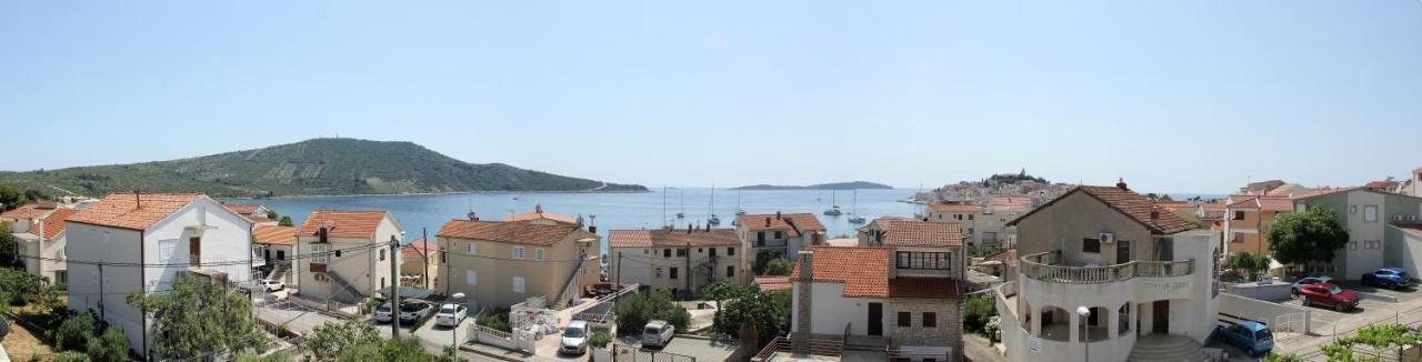 Apartmani Ljubo Primošten Екстериор снимка
