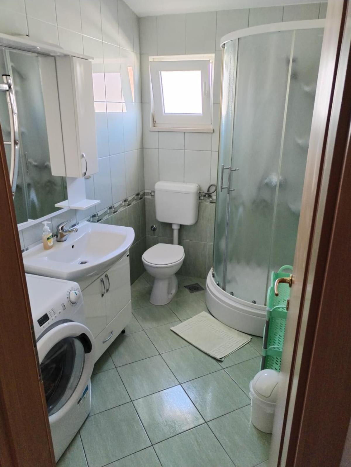 Apartmani Ljubo Primošten Екстериор снимка
