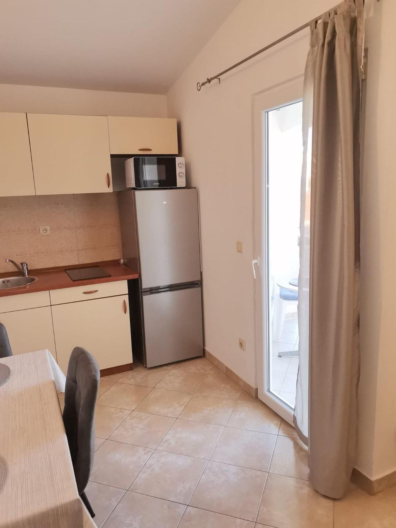 Apartmani Ljubo Primošten Екстериор снимка