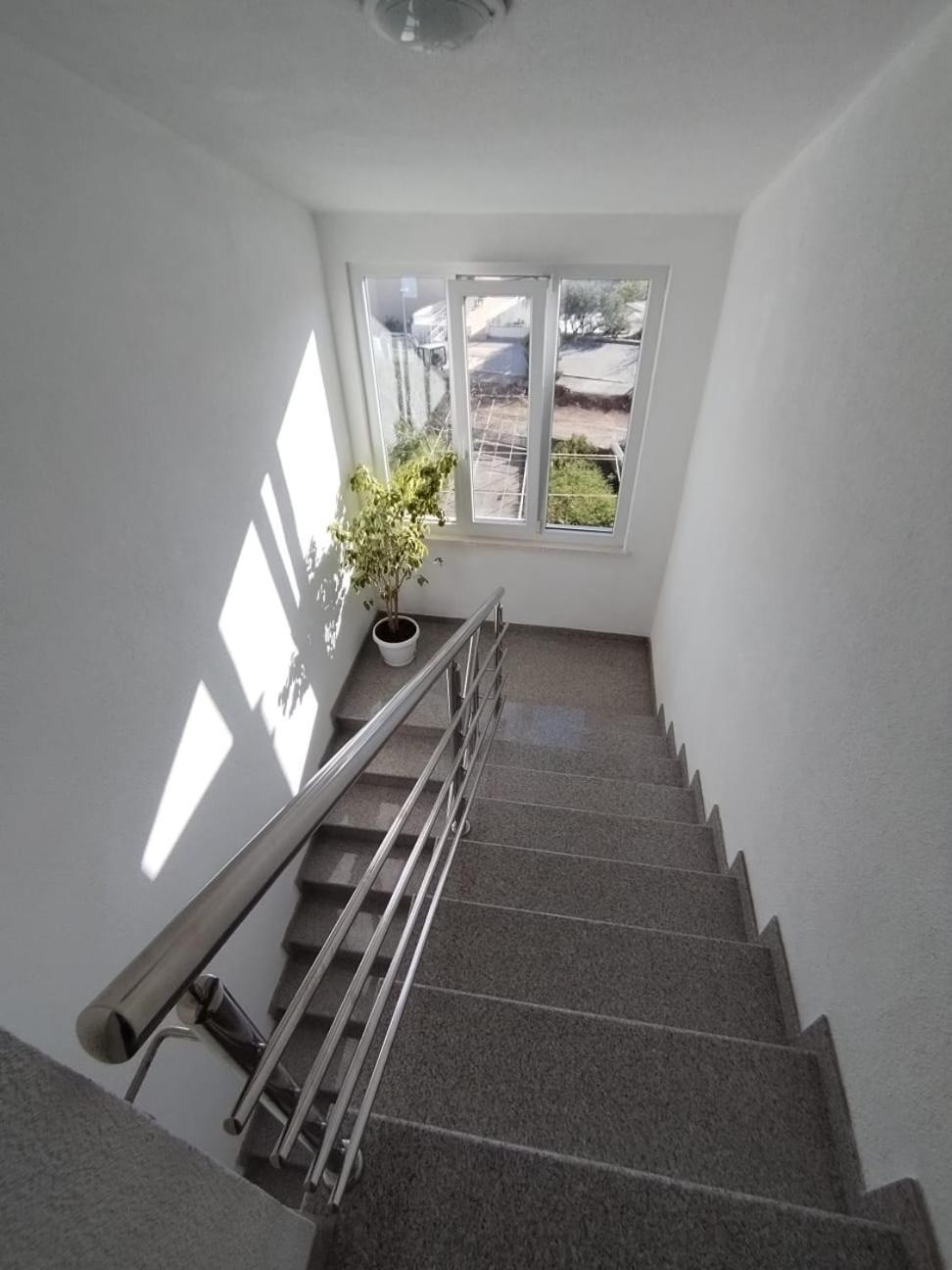 Apartmani Ljubo Primošten Екстериор снимка