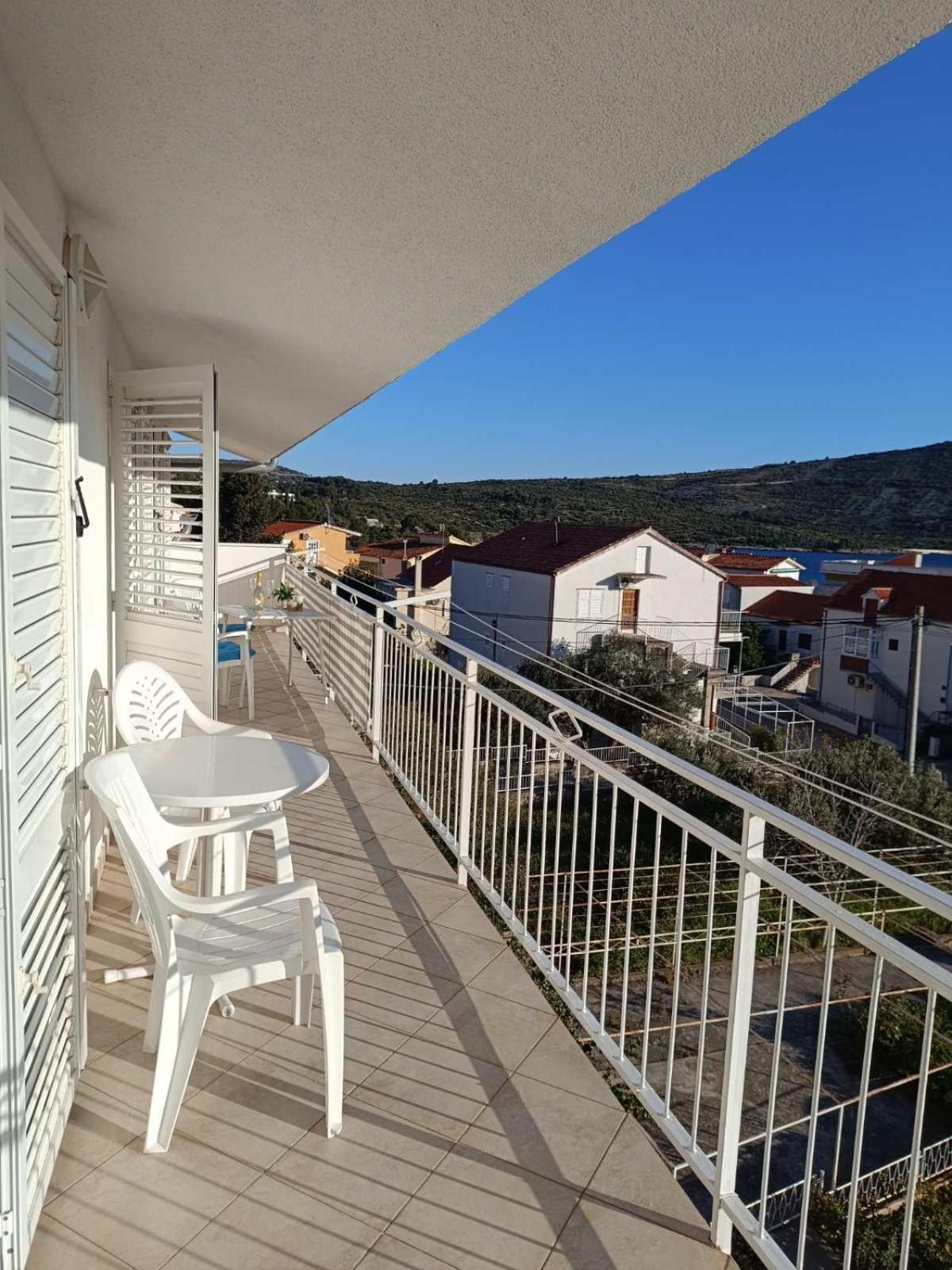 Apartmani Ljubo Primošten Екстериор снимка