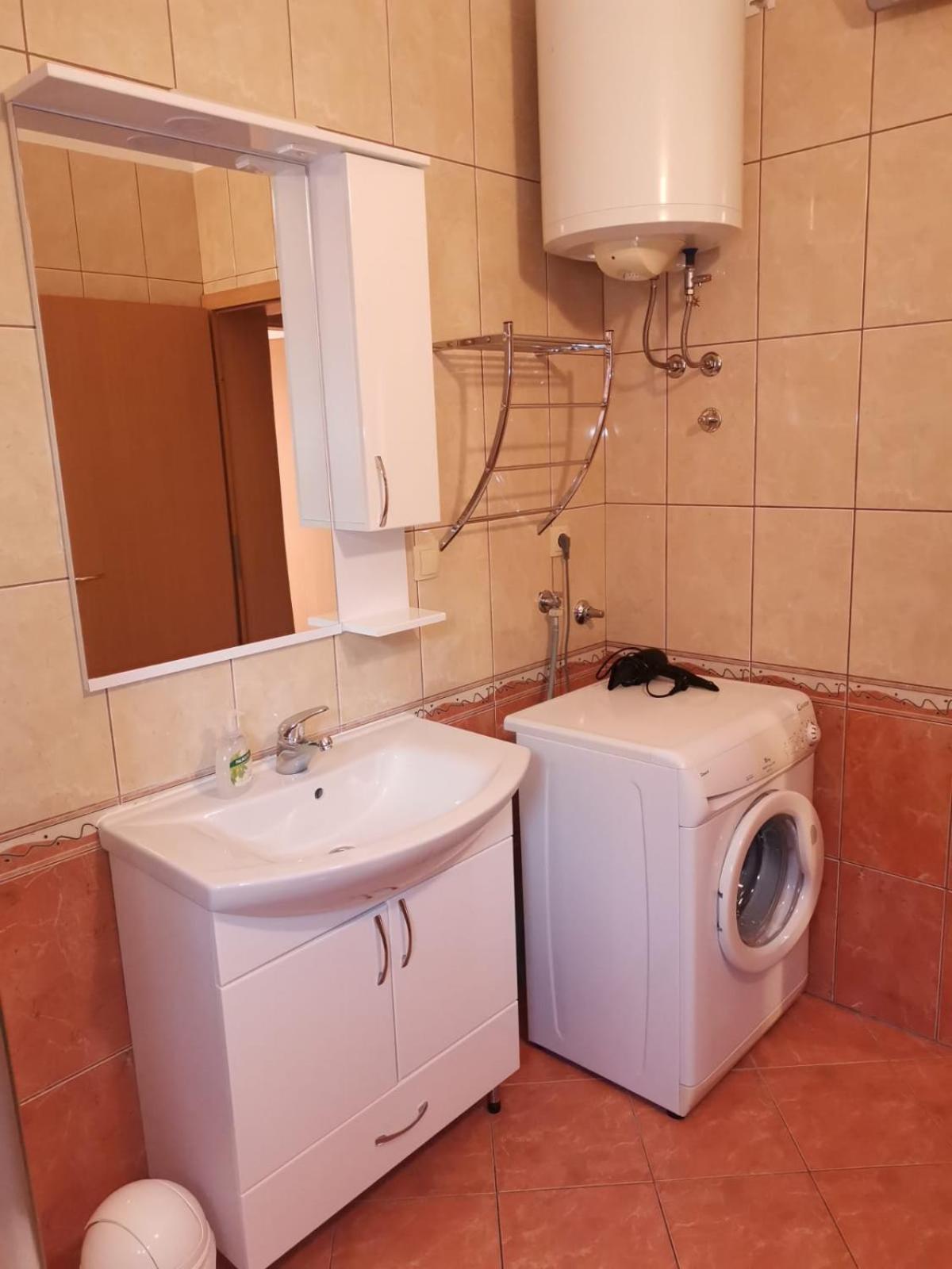 Apartmani Ljubo Primošten Екстериор снимка